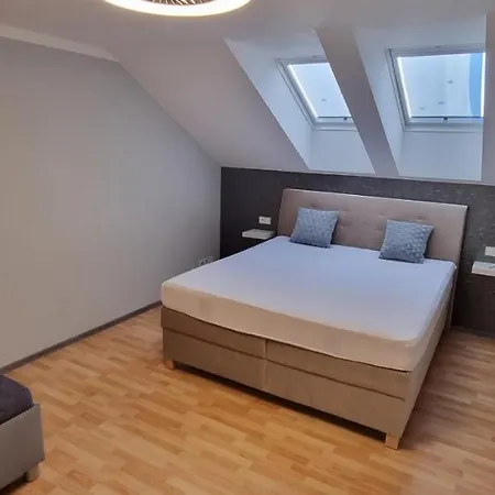 Viktorie Apartament *